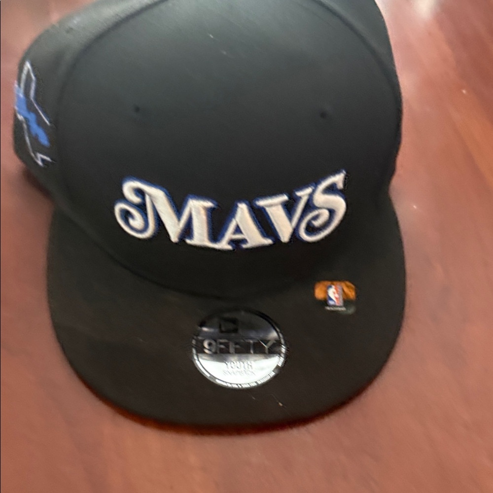 Black Mavs Snapback Hat